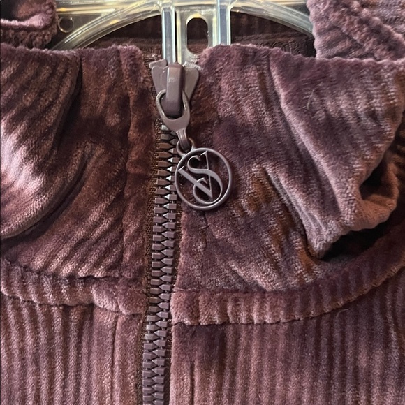 Victoria's Secret Purple Ribbed Velour Zip Crop Jacket Size Medium - Picture 5 of 10